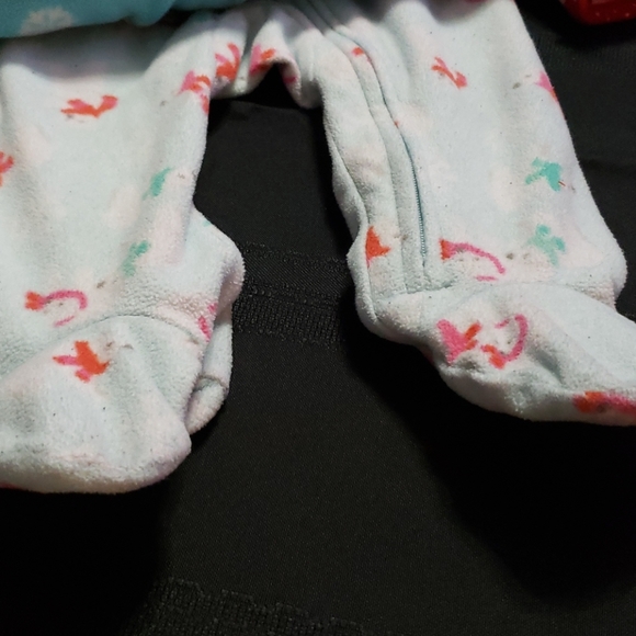 3 pairs of Fleece size 6 month pajamas - Picture 8 of 8